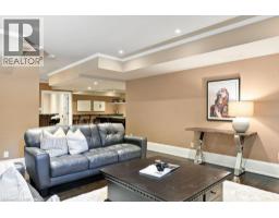 253 ROSSMORE Boulevard - 40