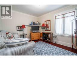 99 ARGYLE Street N - 22