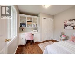 27 CHANDOS Drive - 18
