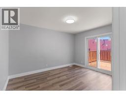 73 ADAIR Avenue S - 17