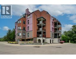 52 BLUE SPRINGS Drive UnitNo. 32 - 3