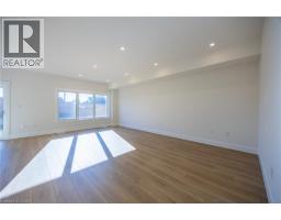 111 AMBER Street - 10