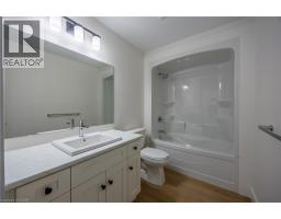111 AMBER Street - 17
