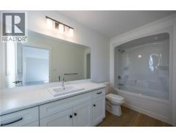 111 AMBER Street - 25