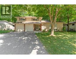 11 GREY OWL Drive - 1