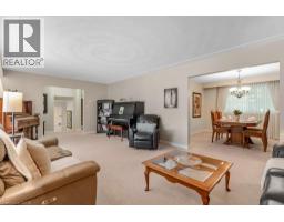 11 GREY OWL Drive - 21