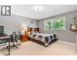 11 GREY OWL Drive - 30