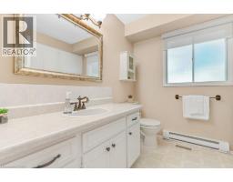 11 GREY OWL Drive - 9
