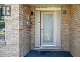 621 TOMAHAWK Crescent - 3