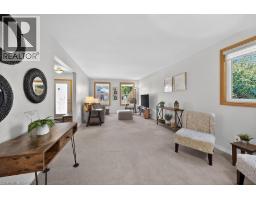 621 TOMAHAWK Crescent - 8