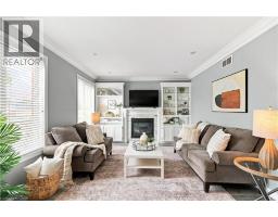 6 COUNTRY CLAIR Street - 13