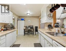 589 GLOVER Road - 11