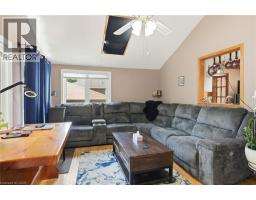 589 GLOVER Road - 8
