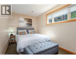 154 AMBLESIDE Court - 32