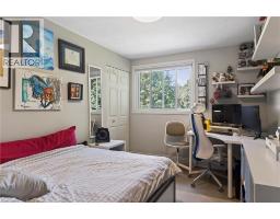28 RAMSGATE Drive - 35