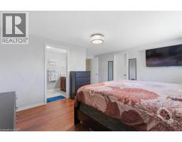 84 WESTMEADOW Drive UnitNo. 1 - 21