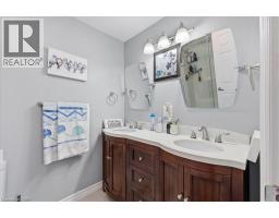 84 WESTMEADOW Drive UnitNo. 1 - 22