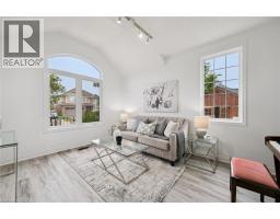 608 BLUENOSE Crescent - 5