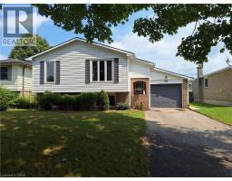 48 CRESTLYNN Crescent - 1