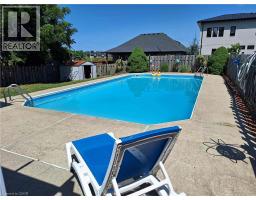 48 CRESTLYNN Crescent - 17