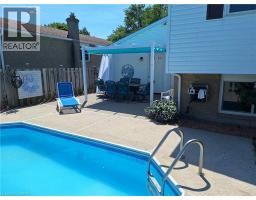 48 CRESTLYNN Crescent - 19