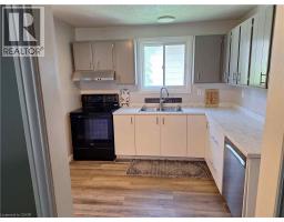 48 CRESTLYNN Crescent - 5