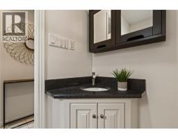 1576 RILEY Avenue - 20