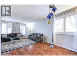 78 MARKSON Crescent - 11
