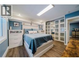 99 JOHN Street W - 21