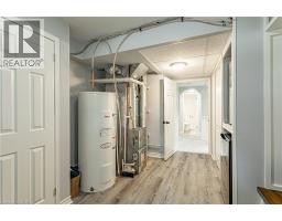 281 BLACKACRES Boulevard - 24