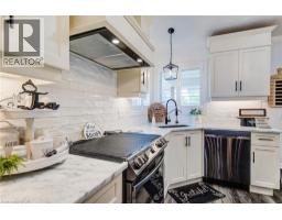 19 LOCK Street - 18