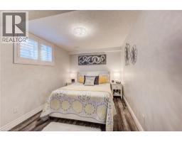 19 LOCK Street - 38