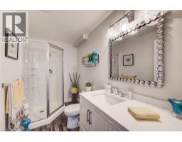 19 LOCK Street - 39