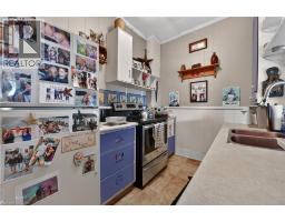 18 KING Street UnitNo. A&B - 33