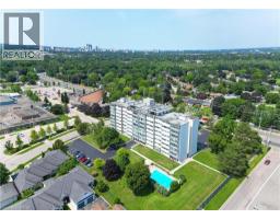 24 MIDLAND Drive UnitNo. 403 - 2