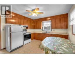 55 YOUNG Street - 17