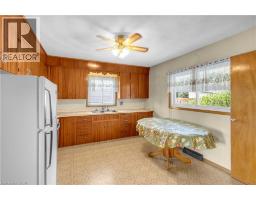 55 YOUNG Street - 18
