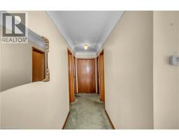 55 YOUNG Street - 19