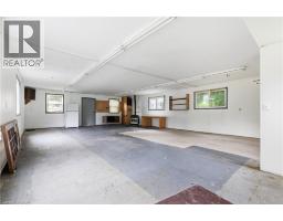 142 GRIFFIN Street S - 33