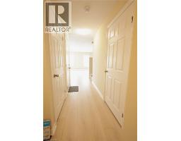 60 CANTERBURY Drive UnitNo. 25 - 7