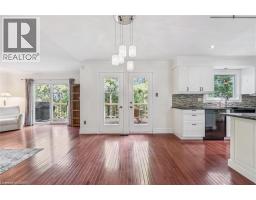 21 TINATAWA Court - 10