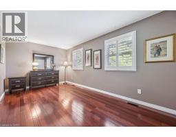 21 TINATAWA Court - 14