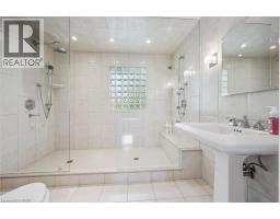 21 TINATAWA Court - 19
