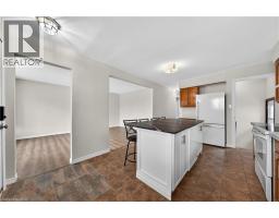 34 AVENUE Road - 12
