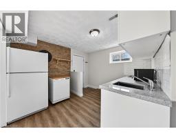 34 AVENUE Road - 30