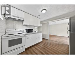 34 AVENUE Road - 34