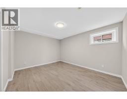 34 AVENUE Road - 40