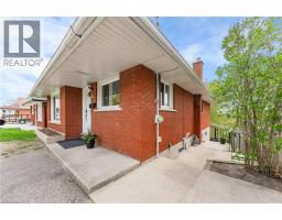 34 AVENUE Road - 42