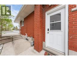 34 AVENUE Road - 43