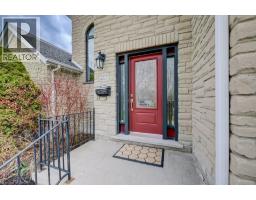 207 WOODRIDGE Drive - 3